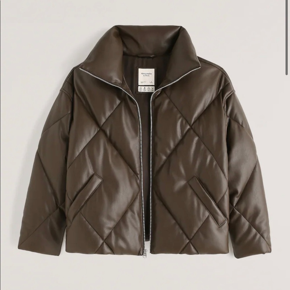 Abercrombie & Fitch Oversized Vegan Leather Diamond Puffer